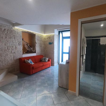 Porto Di Mare Luxury Home Джовинацо Екстериор снимка