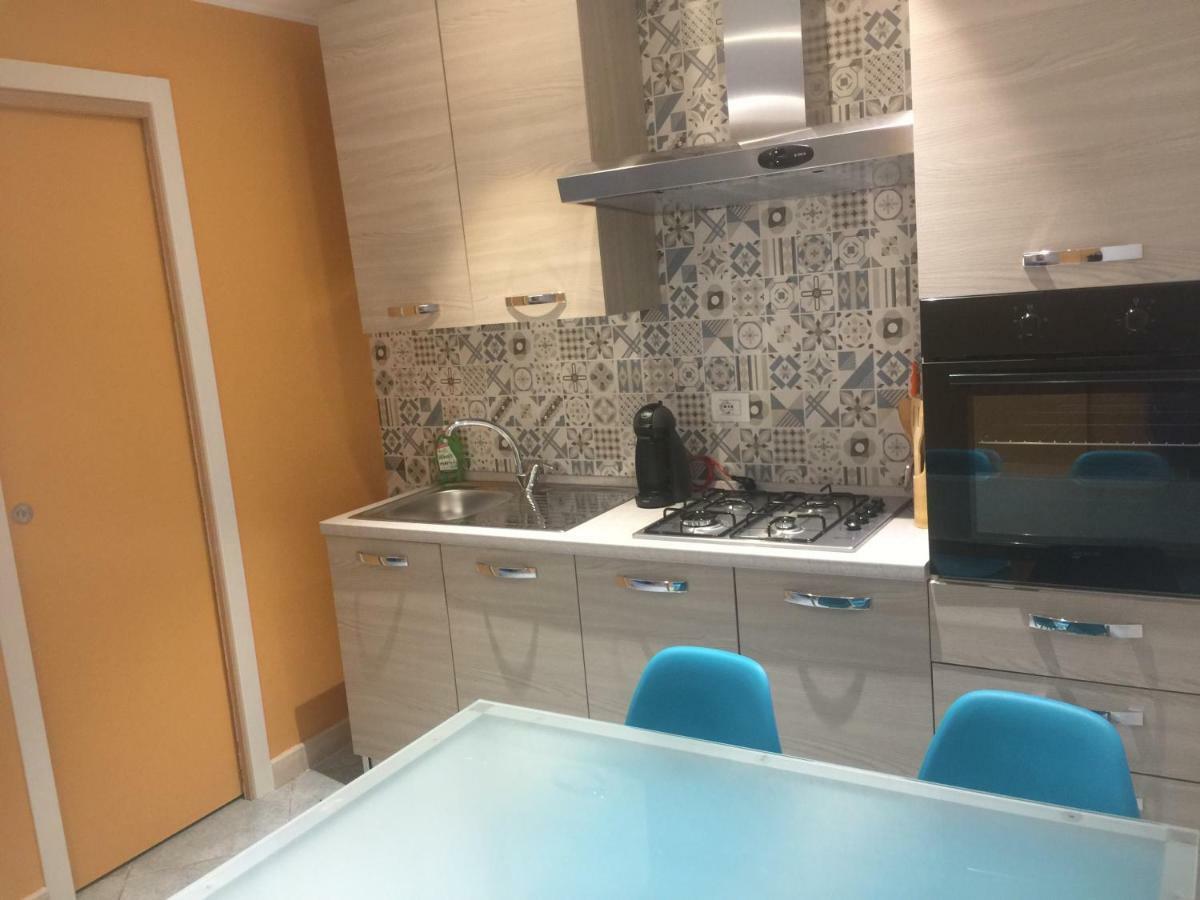 Porto Di Mare Luxury Home Джовинацо Екстериор снимка